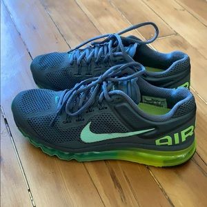 Nike AirMax Size 8.5